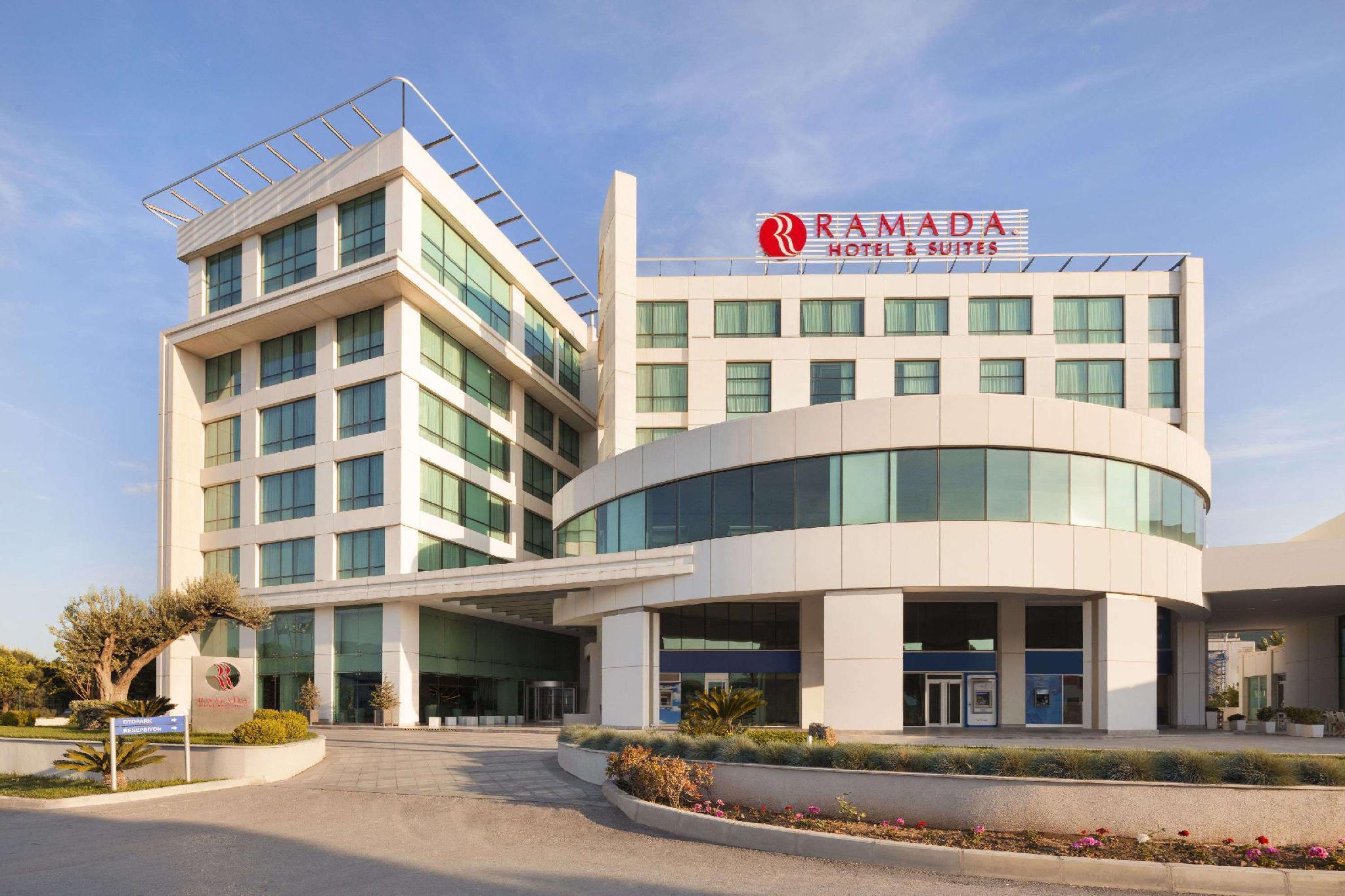 Ramada Hotel & Suites By Wyndham Izmir Kemalpasa Exterior foto